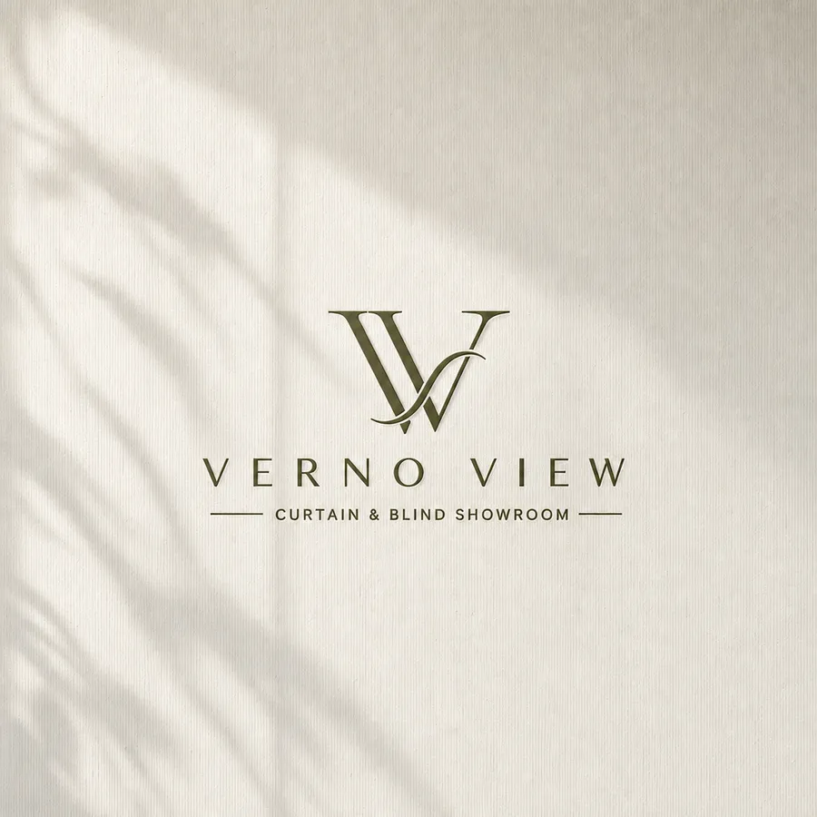 창으로 드리운 빛, 두 개의 V